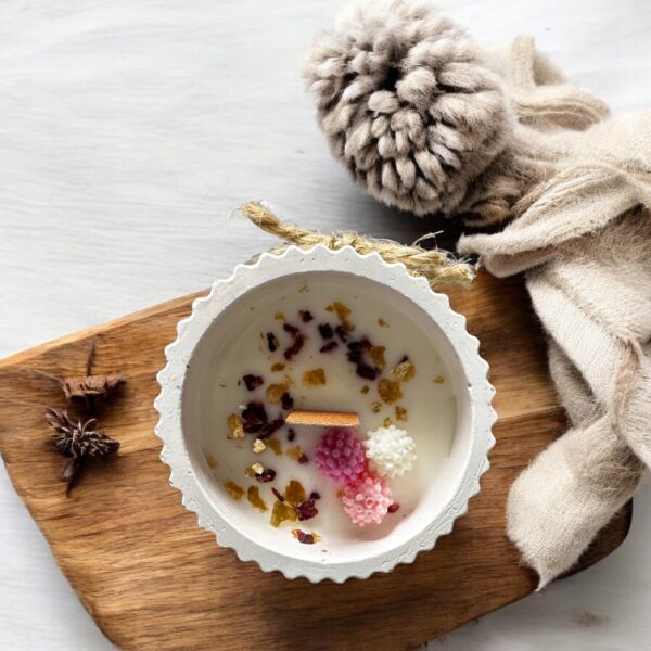 Świeca sojowa zapachowa MALINA w gipsowym kubku